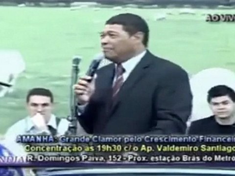 Ap Valdemiro Fazenda detonando Record, programacao da IURD e beijo pro BISPO