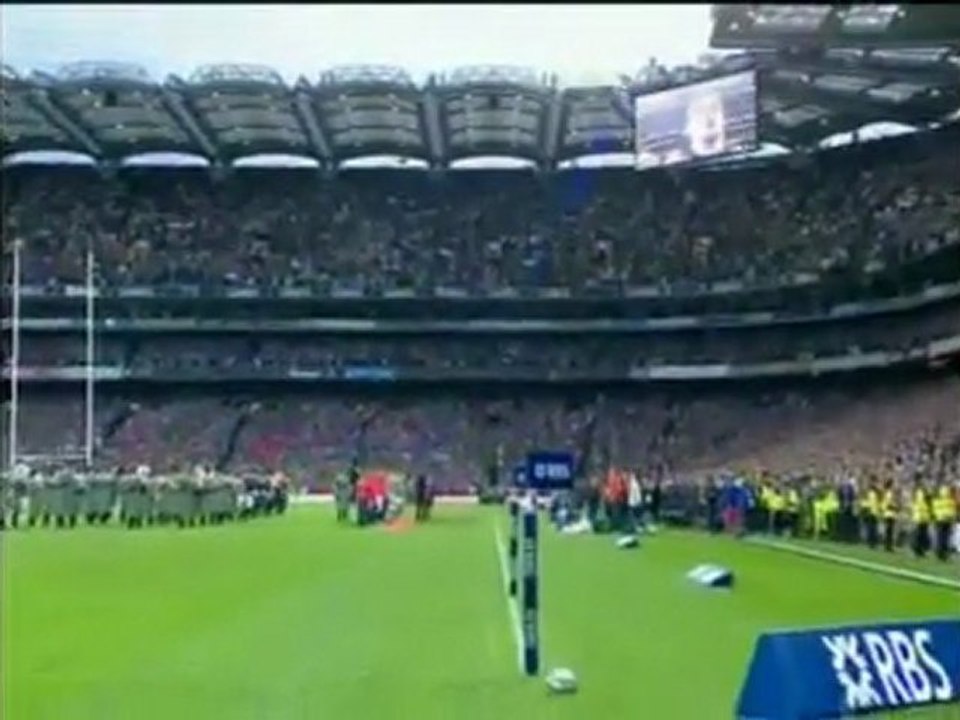 The Anthems from Ireland vs England at Croke Park (24-2-2007)