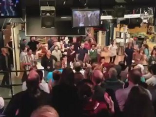 En Video: Los chicos de Big Bang Theory sorprenden al público del estudio con un flashmob