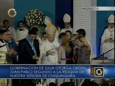 Gobernación del Zulia otorga orden Juan Pablo II a la reliquia de la Virgen de la Chiquinquirá