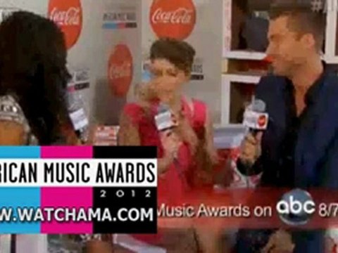 Kelly Rowland red carpet AMAs 2012 interview