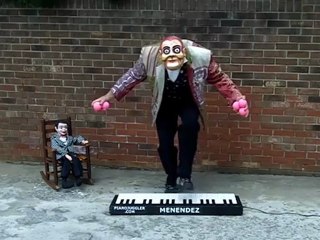 Böyle Piyano Çalan Hiç Görmediniz