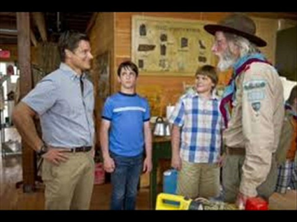 DIARY OF A WIMPY KID DOG DAYS  Online