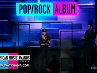 Jenny McCarty violates Justin Bieber American Music Awards 2012