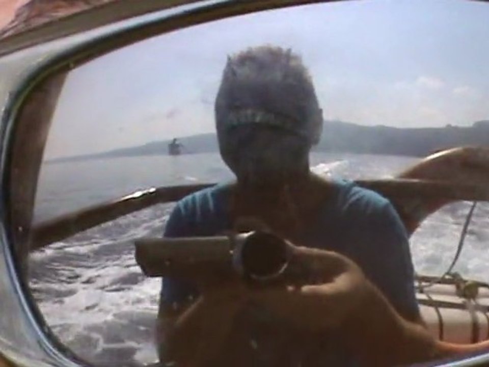 FTI Berlin Kreuzfahrt Santorin Ausflug Eselritt Shopping in Fira