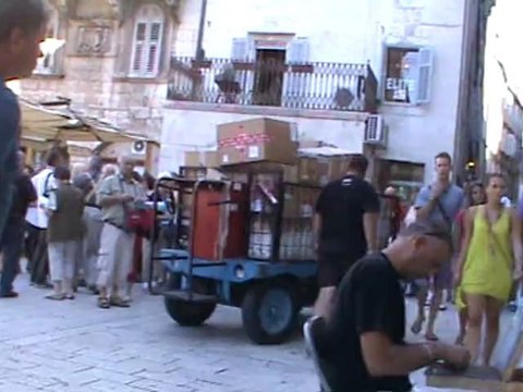 FTI Berlin Kreuzfahrt Split Ausflug Stadtrundgang Shopping Hafen Altstadt
