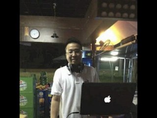 Practicing DJing 90s Techno For Event Battle 2012 By DJ Juz V.A