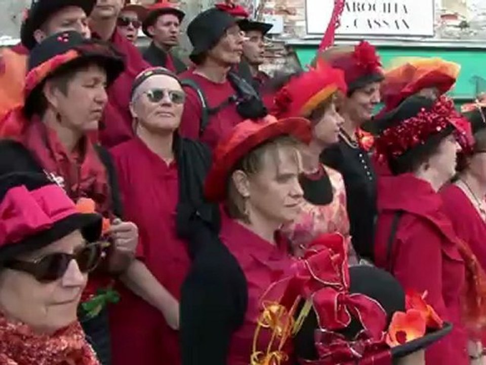 Choeur Battant à Venise en 2010 - épisode 7 près de Rialto - HD