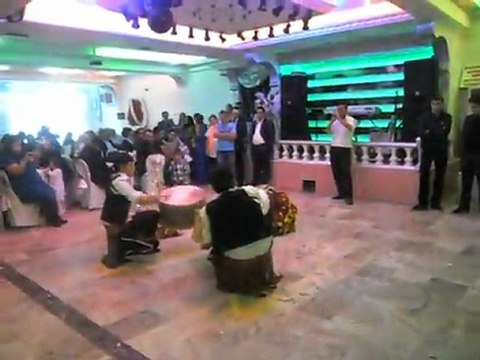 Seyit & Ayşegül 'ün düğünü kemaneci kemal ve ekibiyle (1)