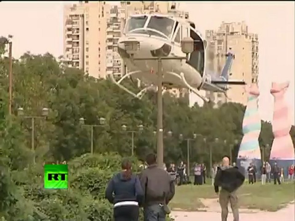 Dramatic footage: Helicopter rescue of man from sinking boat in Croatia