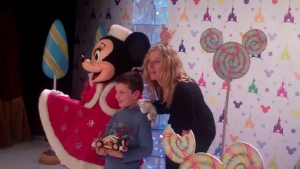 Disneyland NOEL 2012 Les petits princes et les Stars !