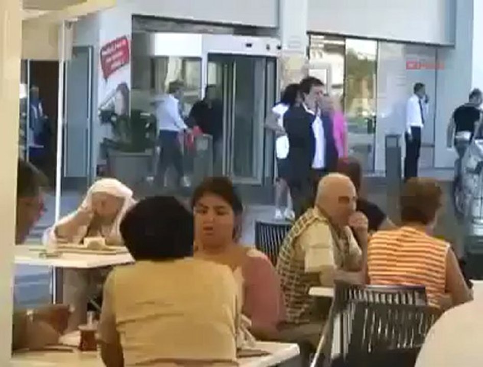 Neşet Ertaş Cenaze Töreninde Cami - Cemevi Tartışması