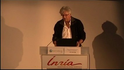 Use Age - WUD 2012 - 01 - De la souris en bois à l'invasion des puces : survol de 40 ans d'ergonomie - Bernard Senach