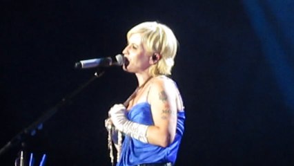 The Cranberries - Electric Blue live in Grenoble