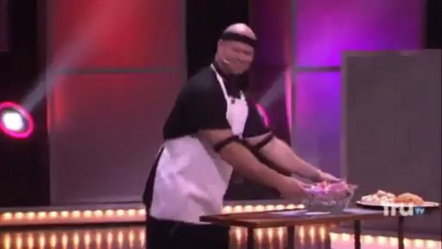 Killer Karaoke - Guy Gets Shocked