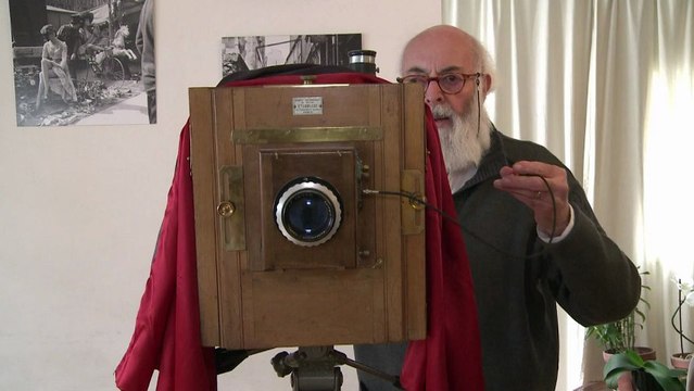 Le faussaire Adolf Kaminsky expose ses photographies