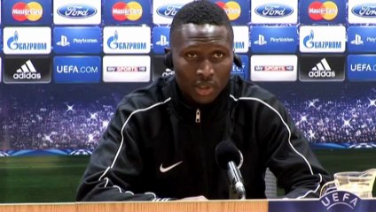 Groupe B - Yanga-Mbiwa: " jouer au chat et à la souris" avec Giroud