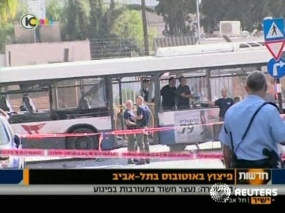 Bus blast rocks Tel Aviv