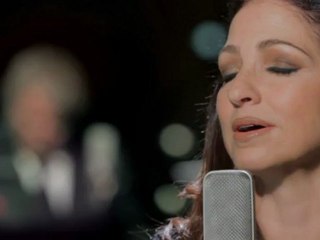 Tony Bennett duet with Gloria Estefan - Who Can I Turn To (When Nobody Needs Me)