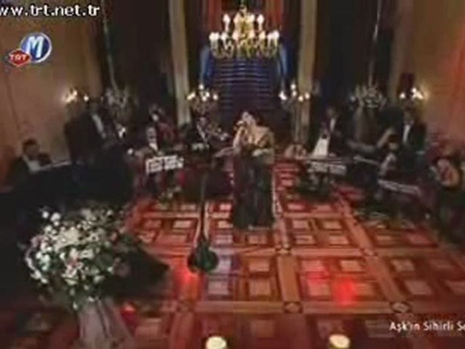 Melihat Gülses -     " Kapıldım Gidiyorum Bahtımın Rüzgarına "