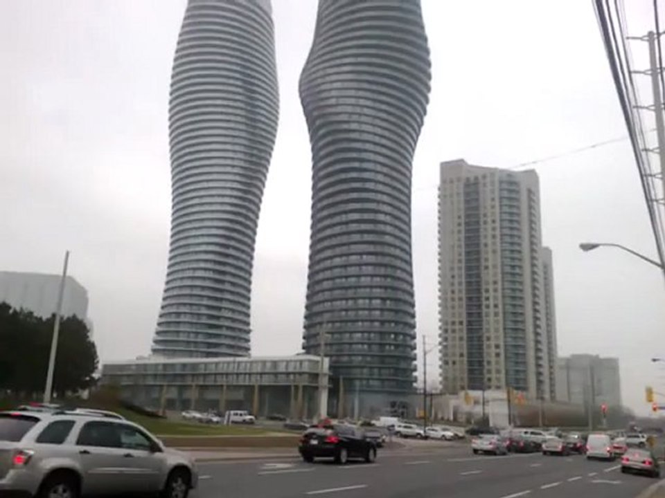 البرجين التوأم في ولاية مسسياكا - كندا