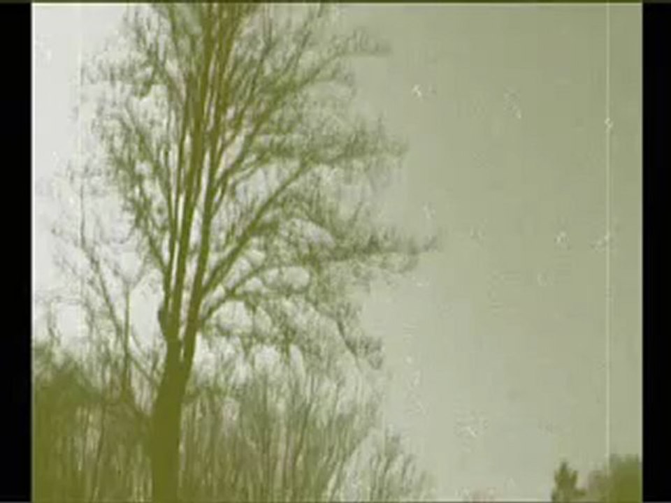 A SONG ON THE OLD RADIO (music and images by Rita Célia Dini Carlberg)