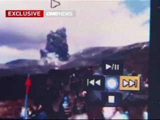 Turistas entran en pánico tras erupción de un volcán en Nueva Zelanda