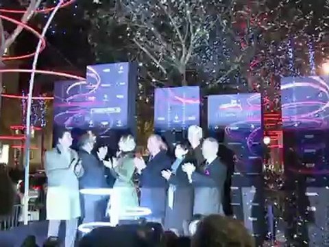 Diane Kruger a illuminé les Champs-Elysées