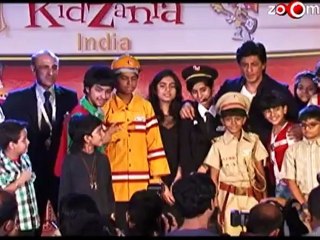 Shahrukh gets witty with the media