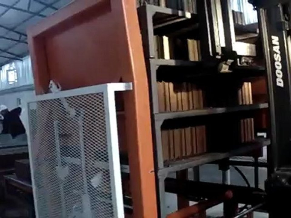 birmaksan makina palet boşaltma robotu