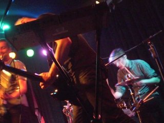 MONOZID Lets Shake Hands And Wonder