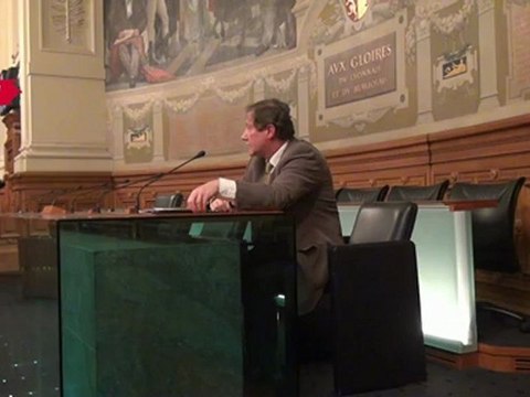 Présentation du conseil général par Gilbert-Luc Devinaz