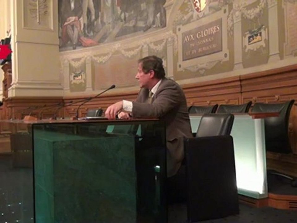 Présentation du conseil général par Gilbert-Luc Devinaz