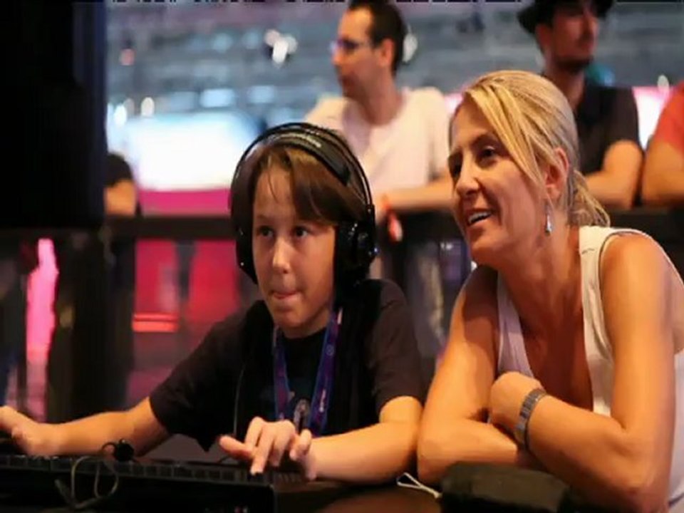 Trailer: Wir sind Magier & Krieger - Vom Siegeszug der Onlinespiele (PIXELMACHER)