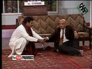 Pakistani Stage Drama _ Fukray Karorpati _ Full in HD_clip3