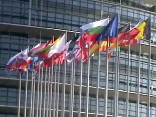 Zoltán Országbíró über zentraleuropäische Demokratie und Deutschlands richtungsweisende Entscheidung 🇩🇪