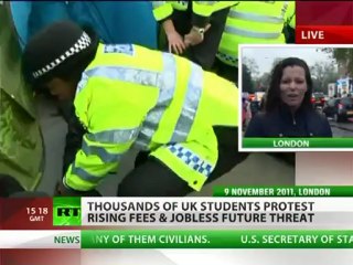 Thousands of UK students protest rising fees, jobless future