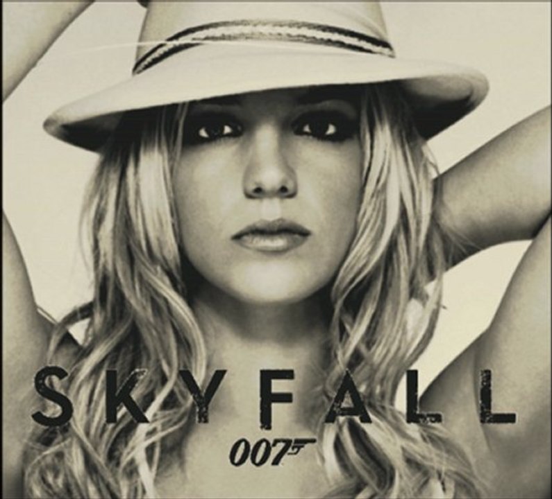 Adele vs Britney Spears - Skyfall vs Toxic