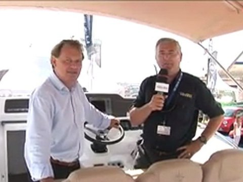 07/09/2011 - Jeanneau Cap Camara 8.5 CC sur le Festival de la Plaisance de Cannes 2011