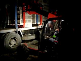 MANITOU TMT 27P PLASTİK TAVUK KASASI TAŞIMA