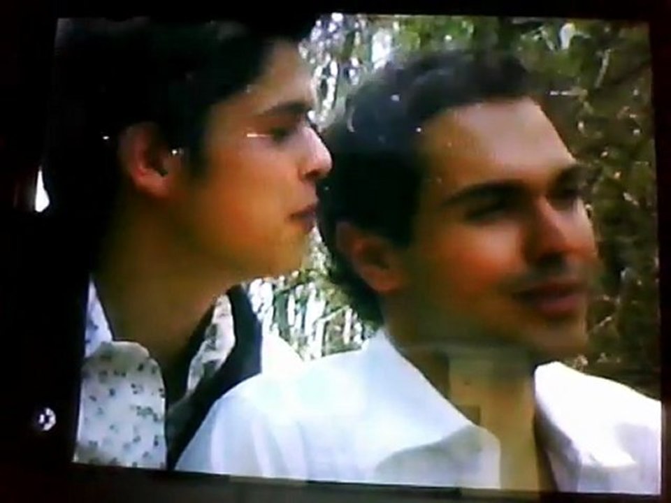 clase 406 Freeddy y Charlie personajes gay