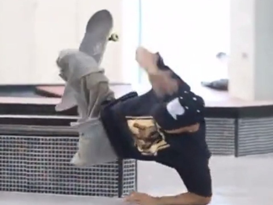 Italo Romano, skateur professionnel amputé des deux jambes !