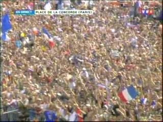 Zidane Honored at Hotel Crillon 🏨