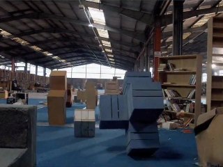 It Hugs Back – Now Again