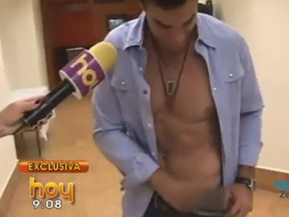 David Zepeda @davidzepeda1 tiene una sorpresa para sus fans
