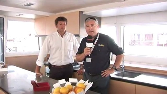 11/09/2012 - Nouvel intérieur du Lagoon 620 sur le Festival de la Plaisance de Cannes 2012