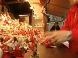 Derniers préparatifs pour le marché de noël à Strasbourg