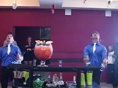 Заказать бармен шоу на свадьбу