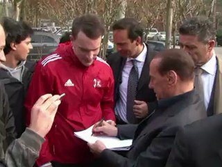 Berlusconi lamenta situação de Pato
