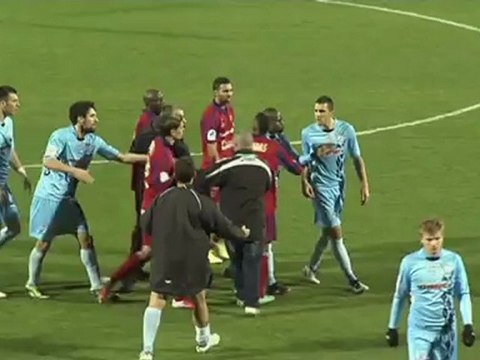 Tours FC (TOURS) - GFC Ajaccio (GFCA) Le résumé du match (15ème journée)